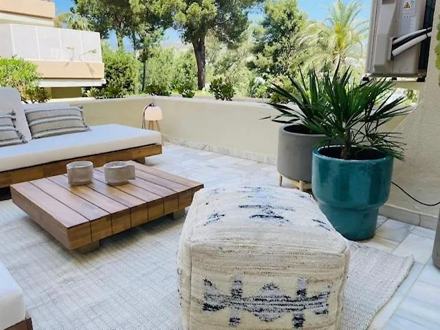 شقة Lovely Studio ماربيا